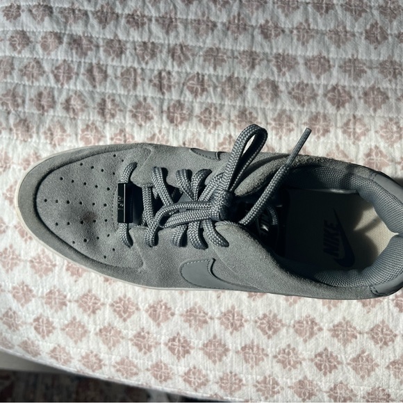 8.5 - Picture 3 of 10